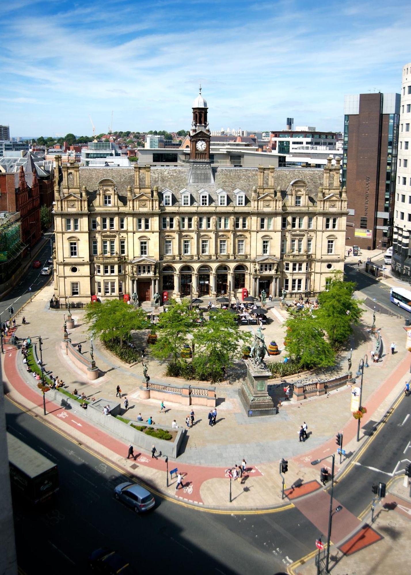 Quebecs Luxury Aparthotel Leeds  Exterior foto