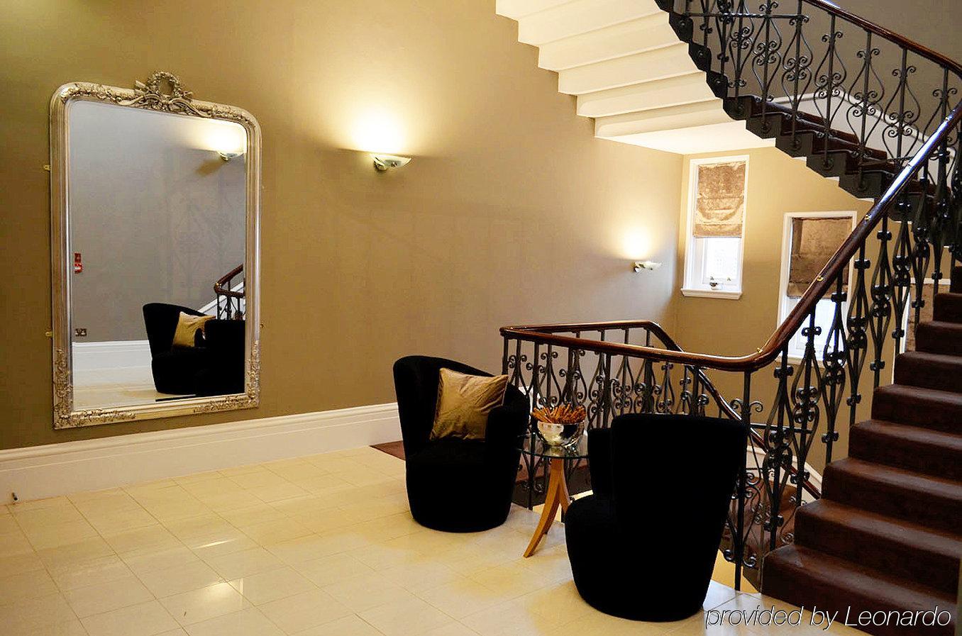 Quebecs Luxury Aparthotel Leeds  Exterior foto