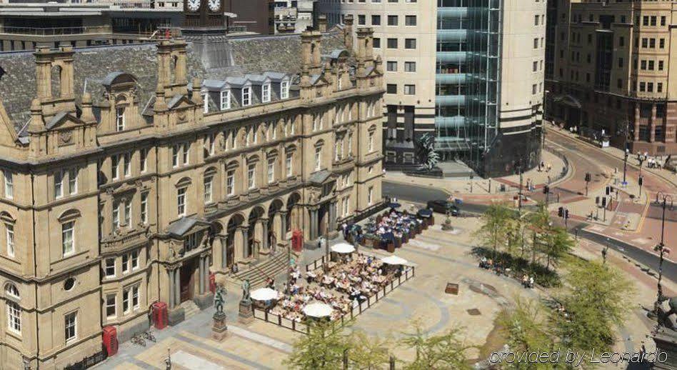 Quebecs Luxury Aparthotel Leeds  Exterior foto