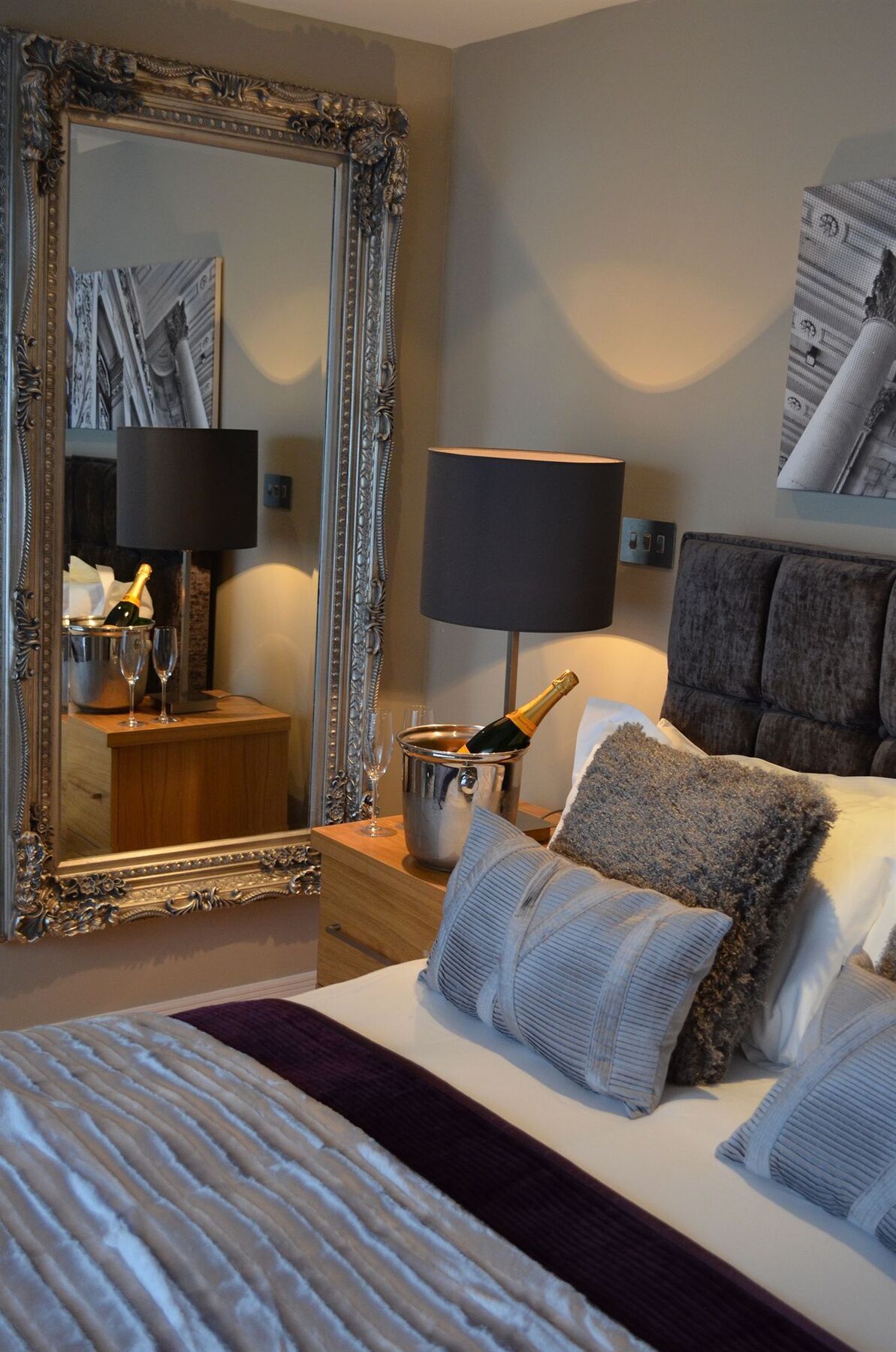 Quebecs Luxury Aparthotel Leeds  Exterior foto